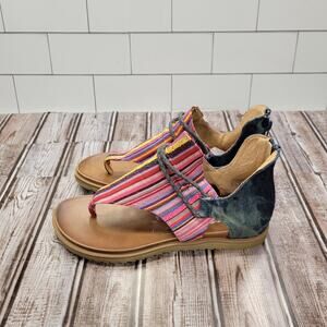 VeryG Dakota Multicolor Striped Sandals Women’s Size 8 Thong Zip Closure
